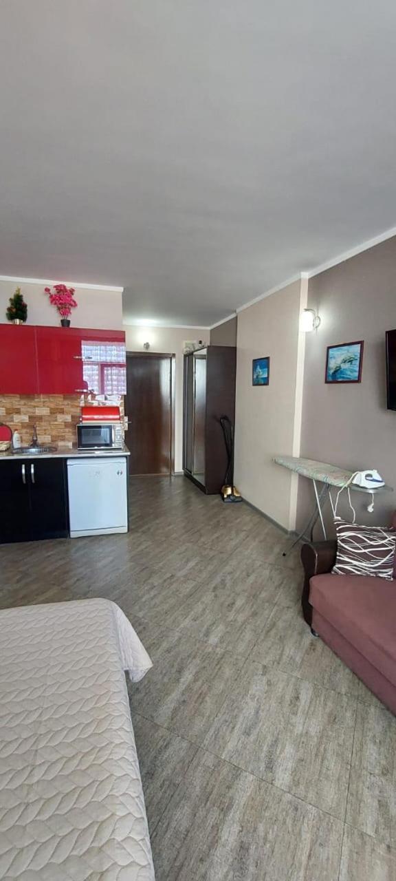 Апартаменты "Best Holiday" In Orbi Sea Towers Батуми Экстерьер фото
