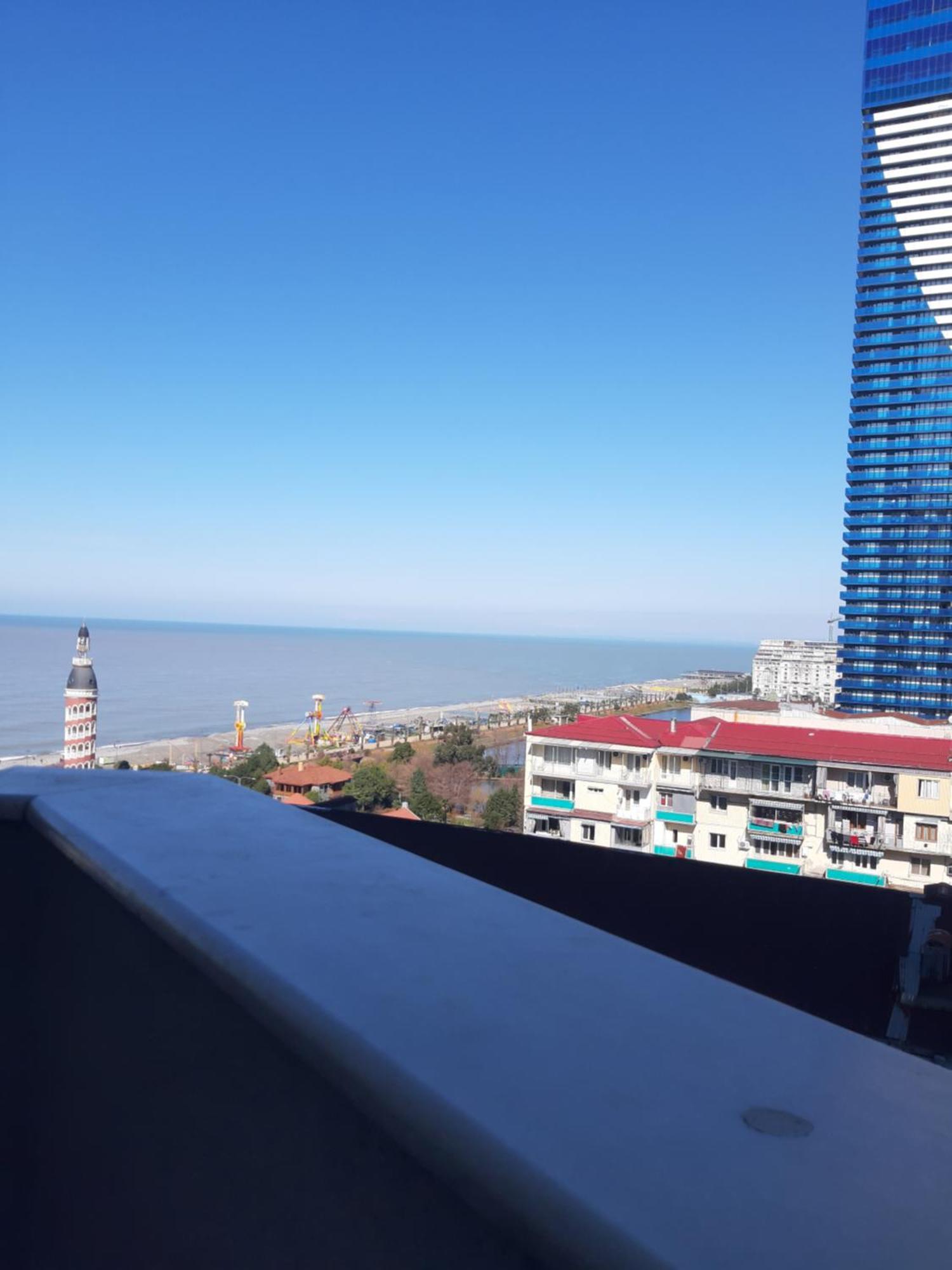Апартаменты "Best Holiday" In Orbi Sea Towers Батуми Экстерьер фото